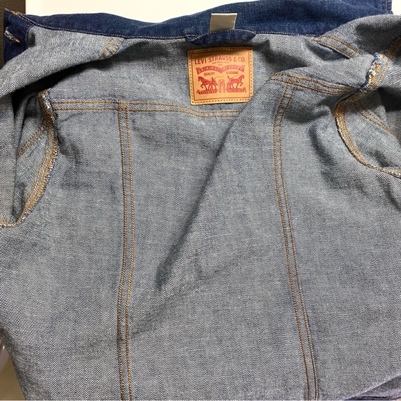 Levi’s Original Denim Trucker Jacket - Picture 7 of 11